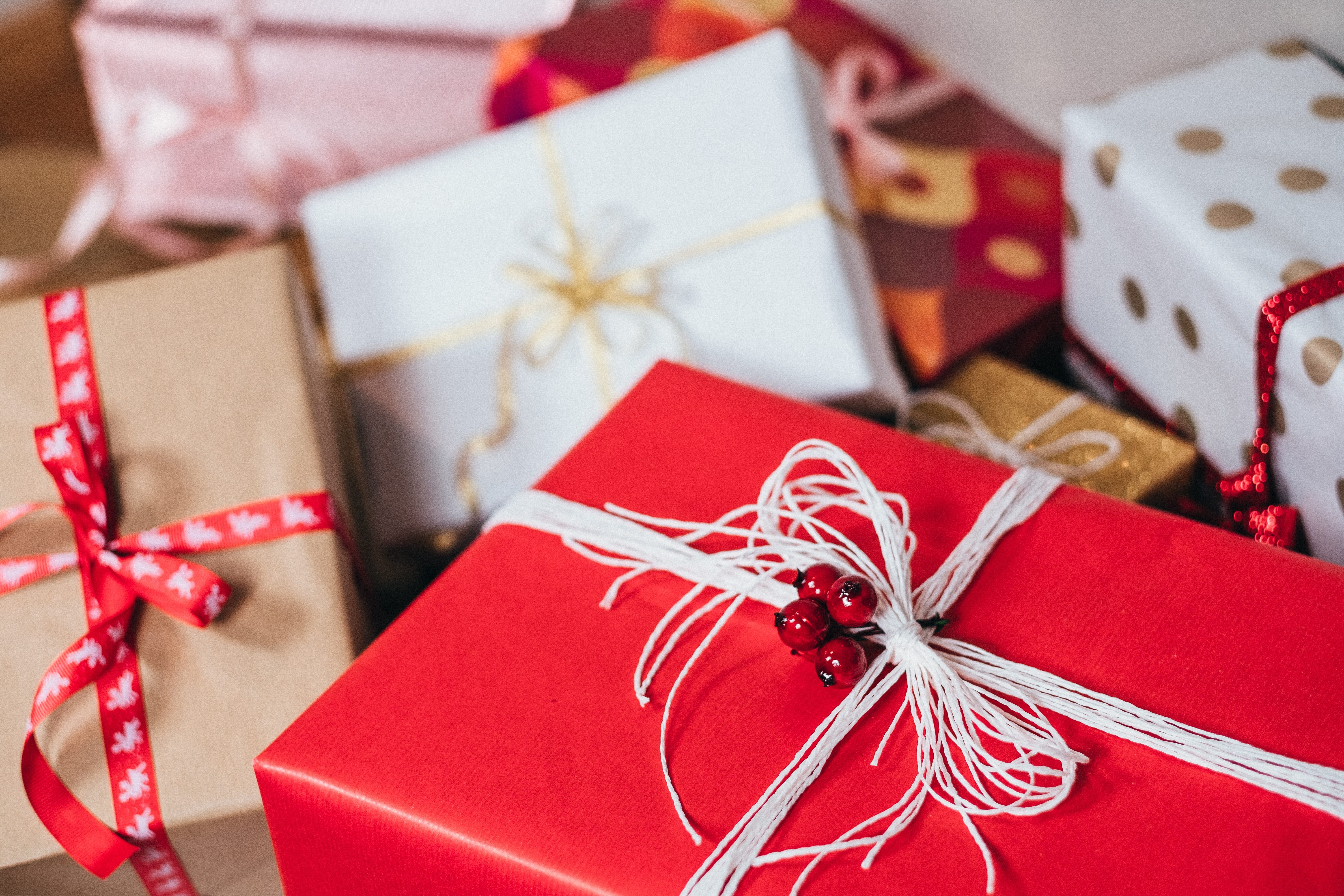 Avoid Back Pain While Holiday Gift Wrapping